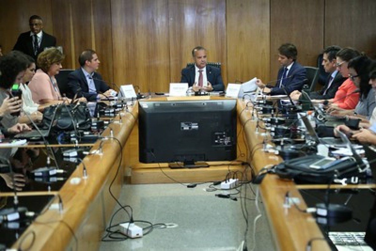 Governo anuncia medidas para acelerar acesso a benefícios do INSS