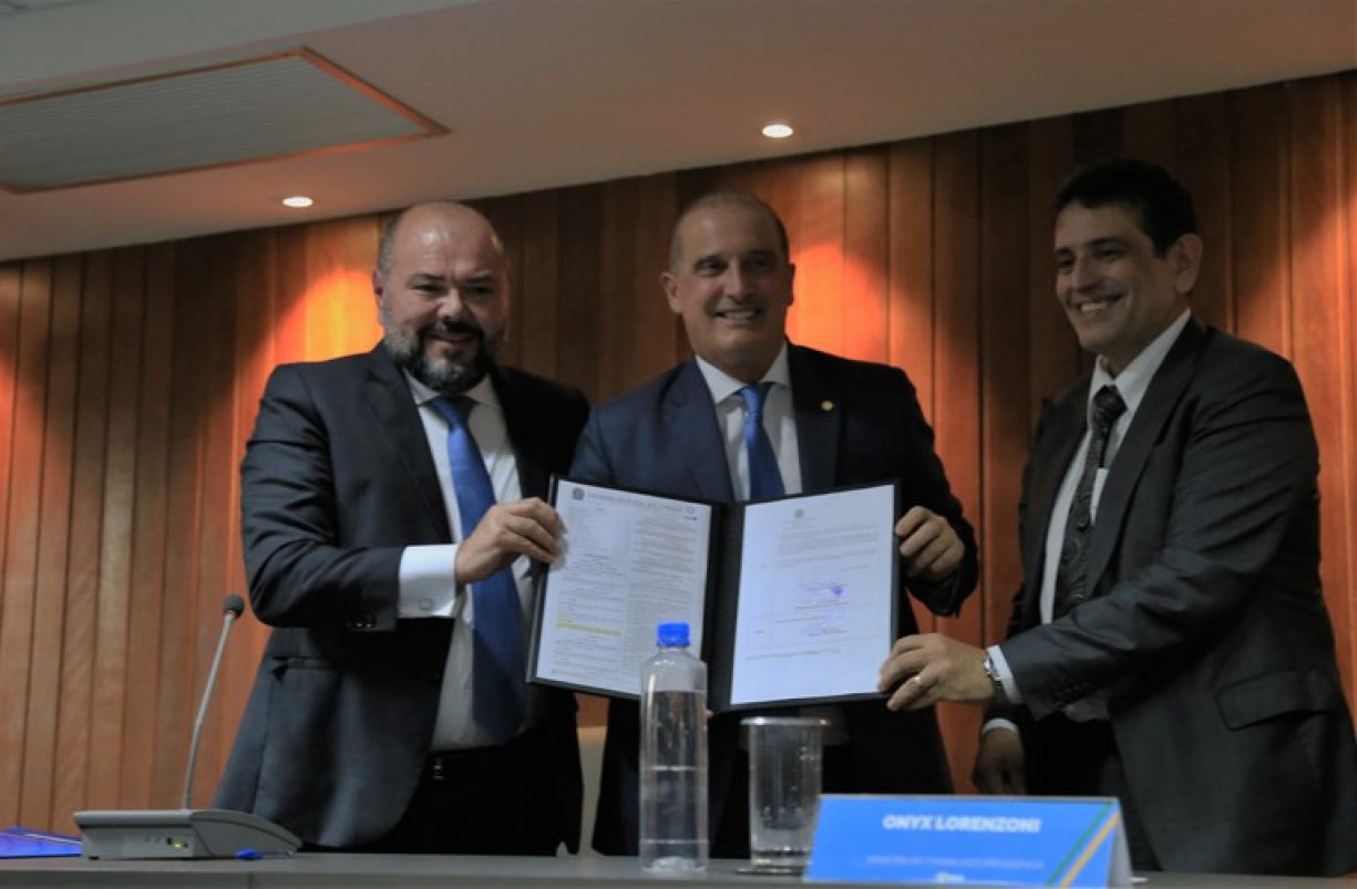 José Carlos Oliveira toma posse como presidente do INSS